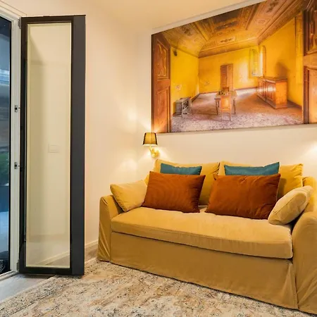 Contemporary Luxe Architecture On Lake Como Apartman